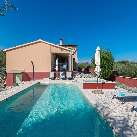 Villa Nona Marija Sveti Lovrec Pazenaticki Ngoại thất bức ảnh
