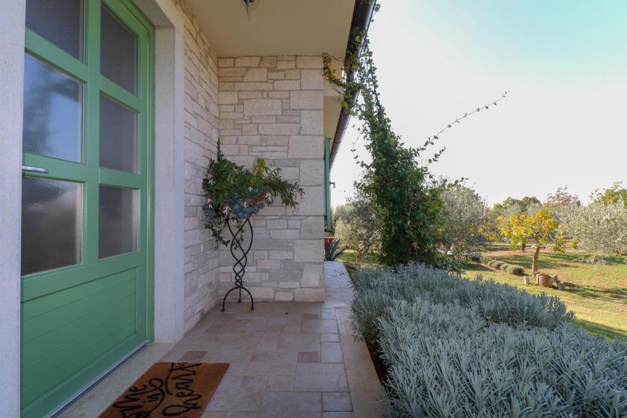 Villa Nona Marija Sveti Lovrec Pazenaticki Ngoại thất bức ảnh