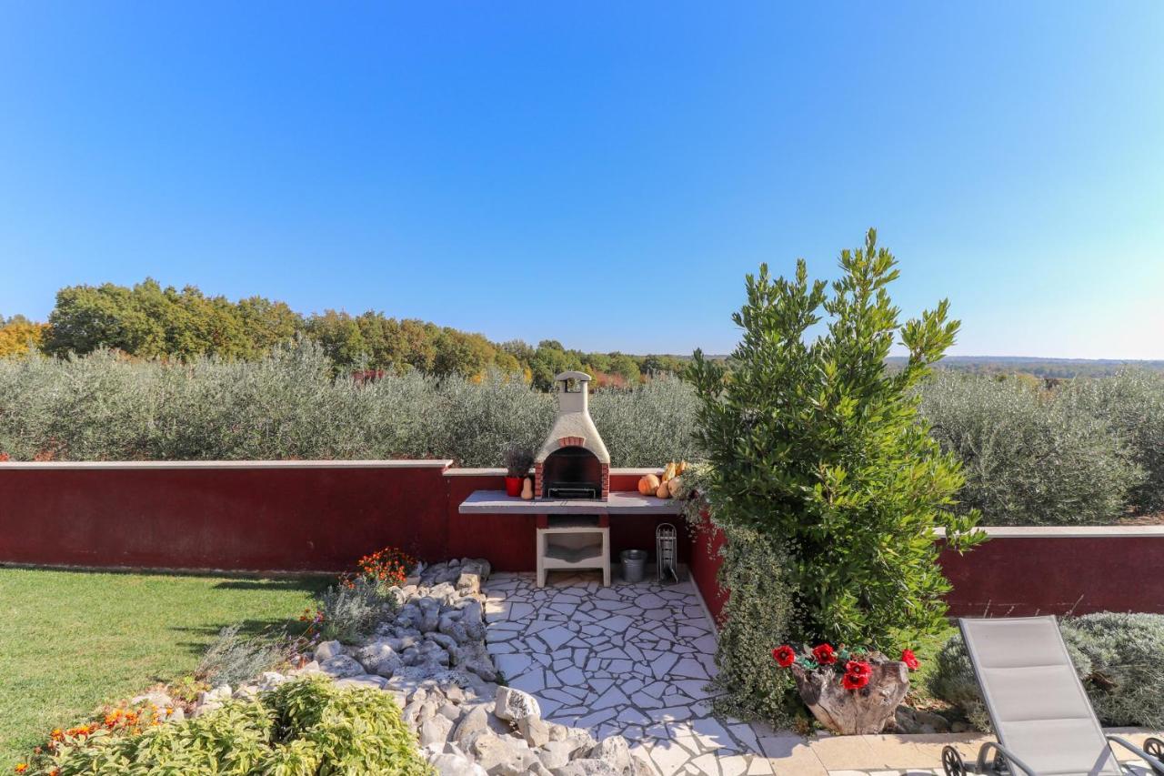 Villa Nona Marija Sveti Lovrec Pazenaticki Ngoại thất bức ảnh