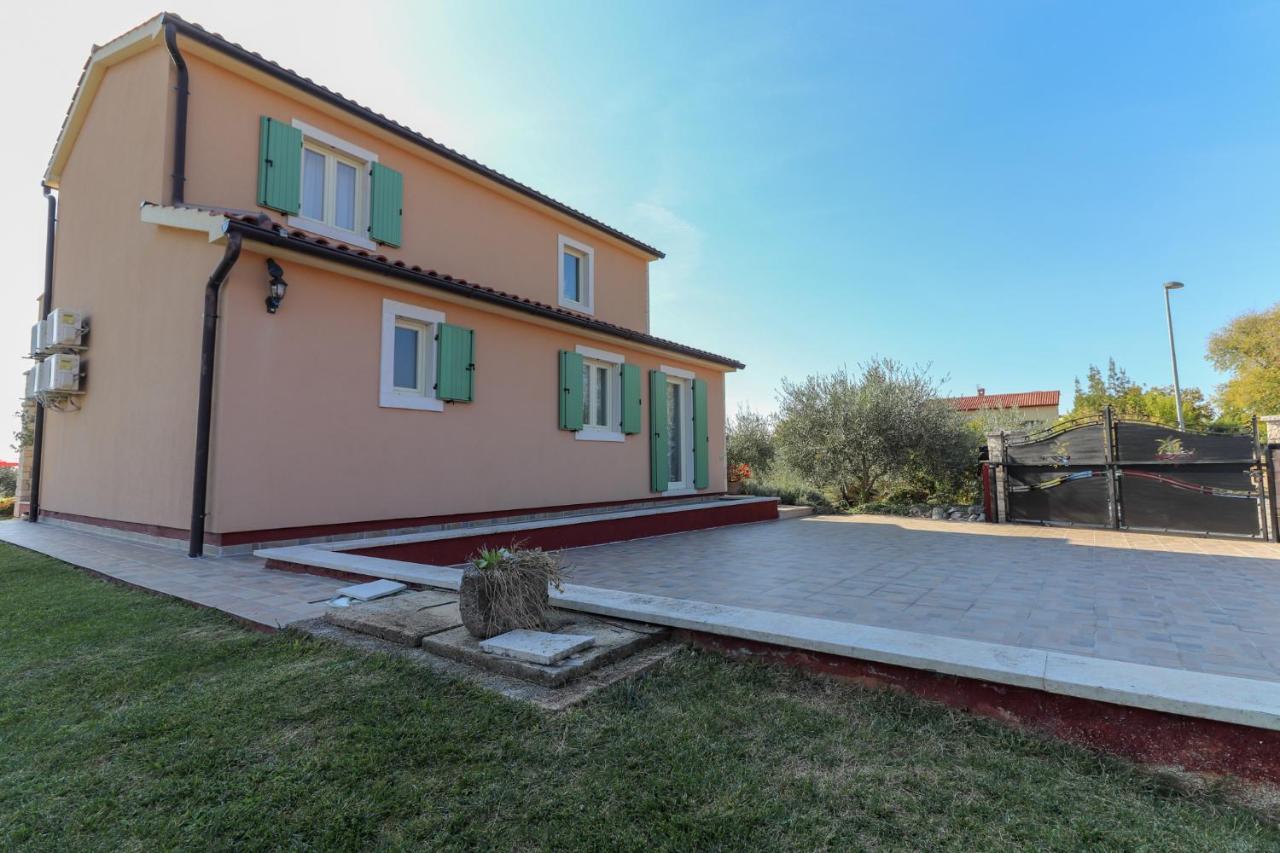 Villa Nona Marija Sveti Lovrec Pazenaticki Ngoại thất bức ảnh